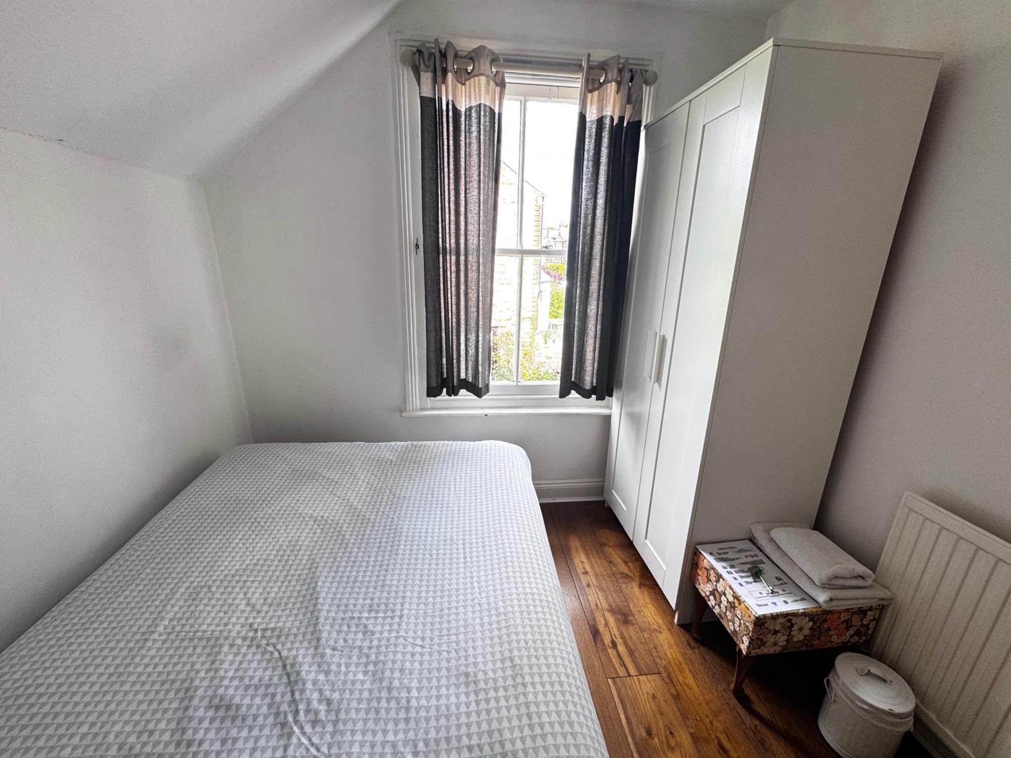 Cozy Place 4*
